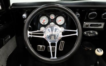 Chevrolet-Camaro-1967-Indy-Red-Black-30