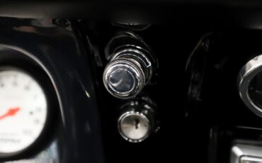 Chevrolet-Camaro-1967-Indy-Red-Black-32