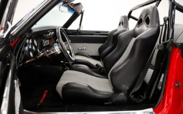 Chevrolet-Camaro-1967-Indy-Red-Black-37