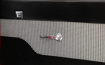 Chevrolet-Camaro-1967-Indy-Red-Black-48