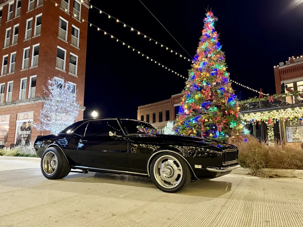 Chevrolet-Camaro-1968-Black-Black-1