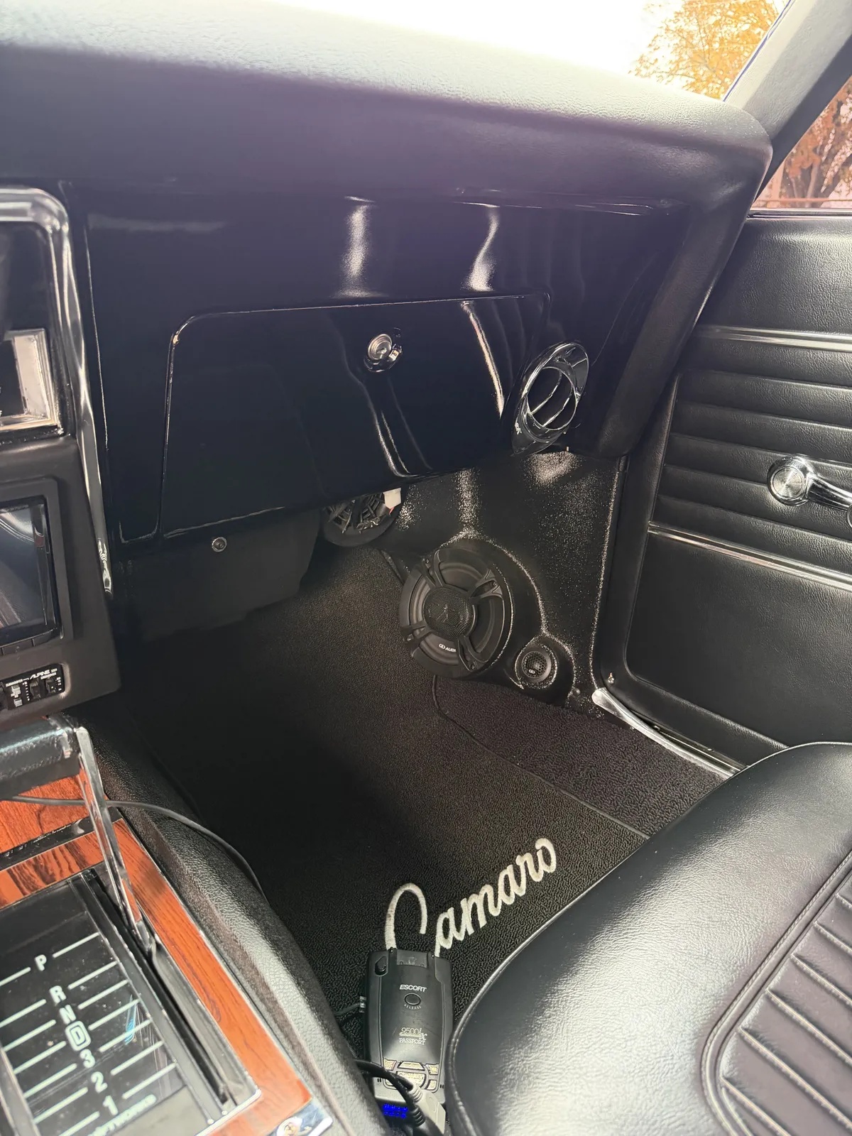 Chevrolet-Camaro-1968-Black-Black-11