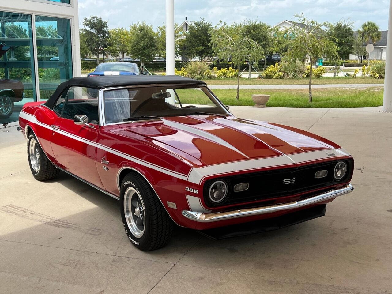 Chevrolet-Camaro-1968-Convertible-2