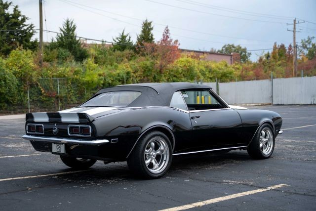 Chevrolet-Camaro-1968-Convertible-3
