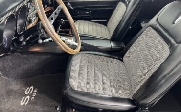 Chevrolet-Camaro-1968-Coupe-10