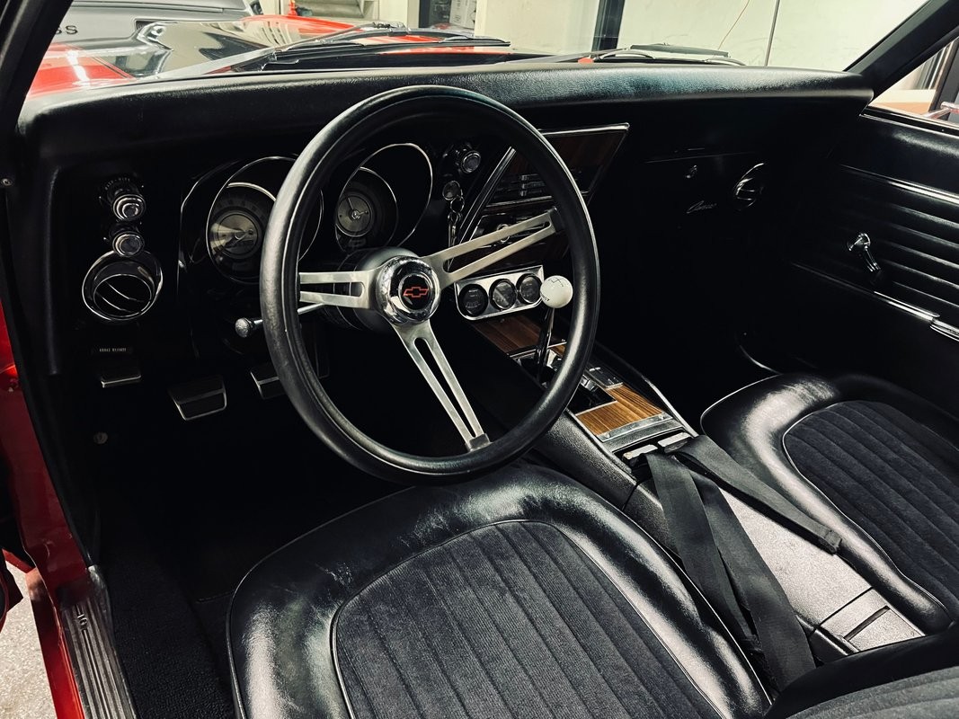 Chevrolet-Camaro-1968-Coupe-15