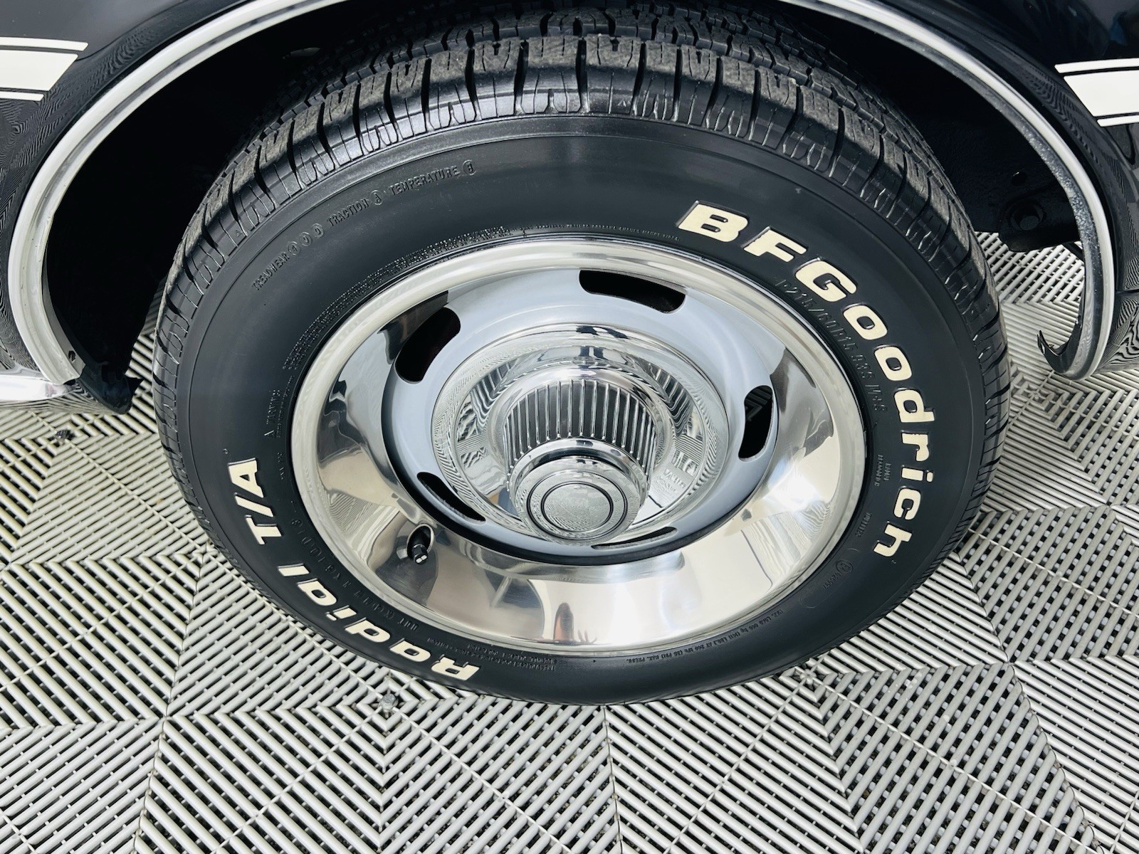 Chevrolet-Camaro-1968-Coupe-2