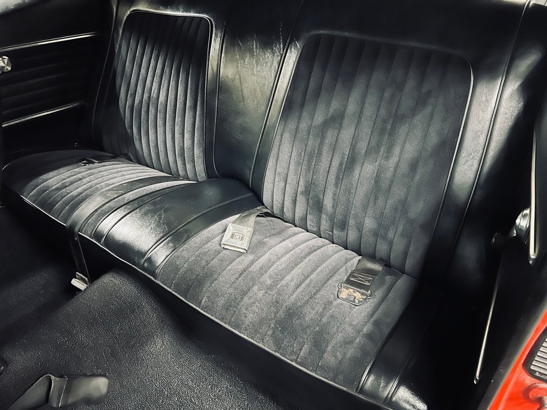 Chevrolet-Camaro-1968-Coupe-22