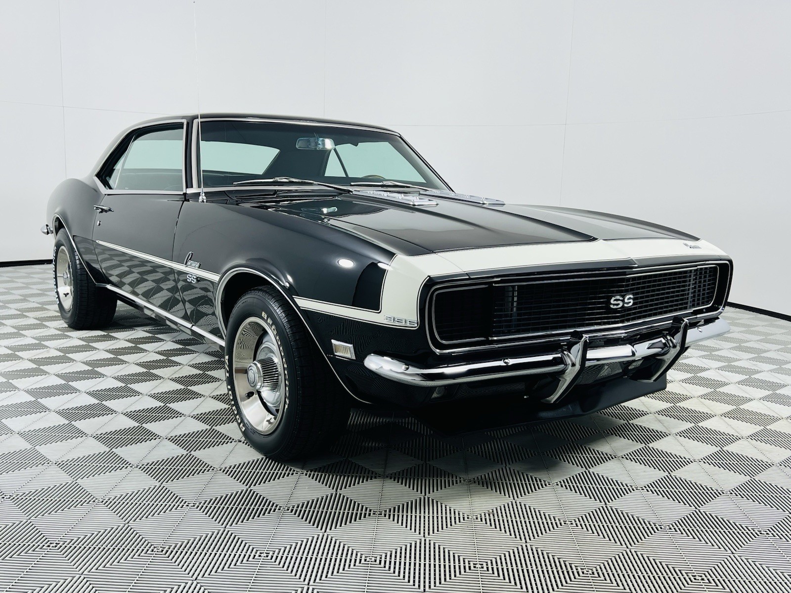Chevrolet-Camaro-1968-Coupe
