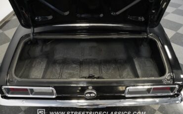 Chevrolet-Camaro-1968-Hardtop-24