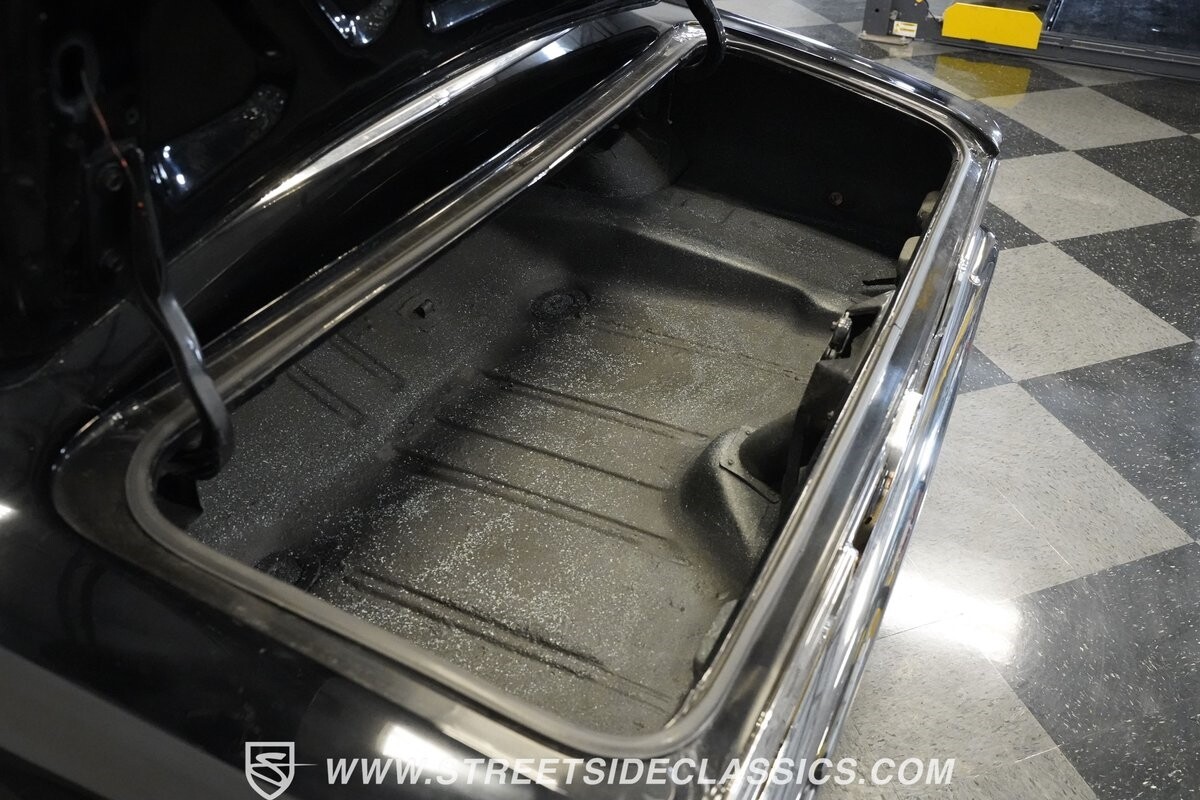 Chevrolet-Camaro-1968-Hardtop-26