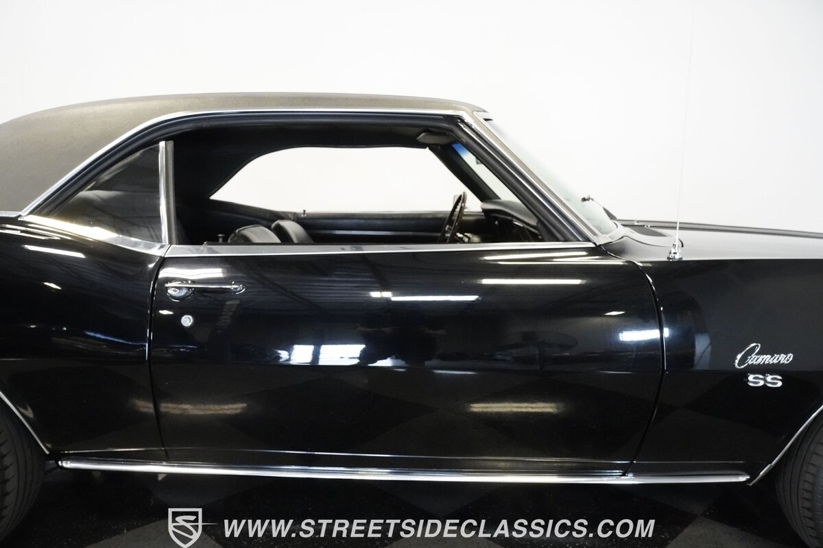 Chevrolet-Camaro-1968-Hardtop-38