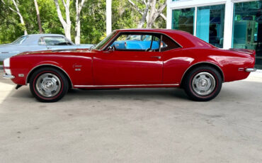 Chevrolet-Camaro-1968-Hatchback-10