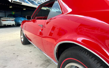 Chevrolet-Camaro-1968-Hatchback-14