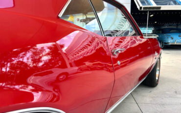 Chevrolet-Camaro-1968-Hatchback-17