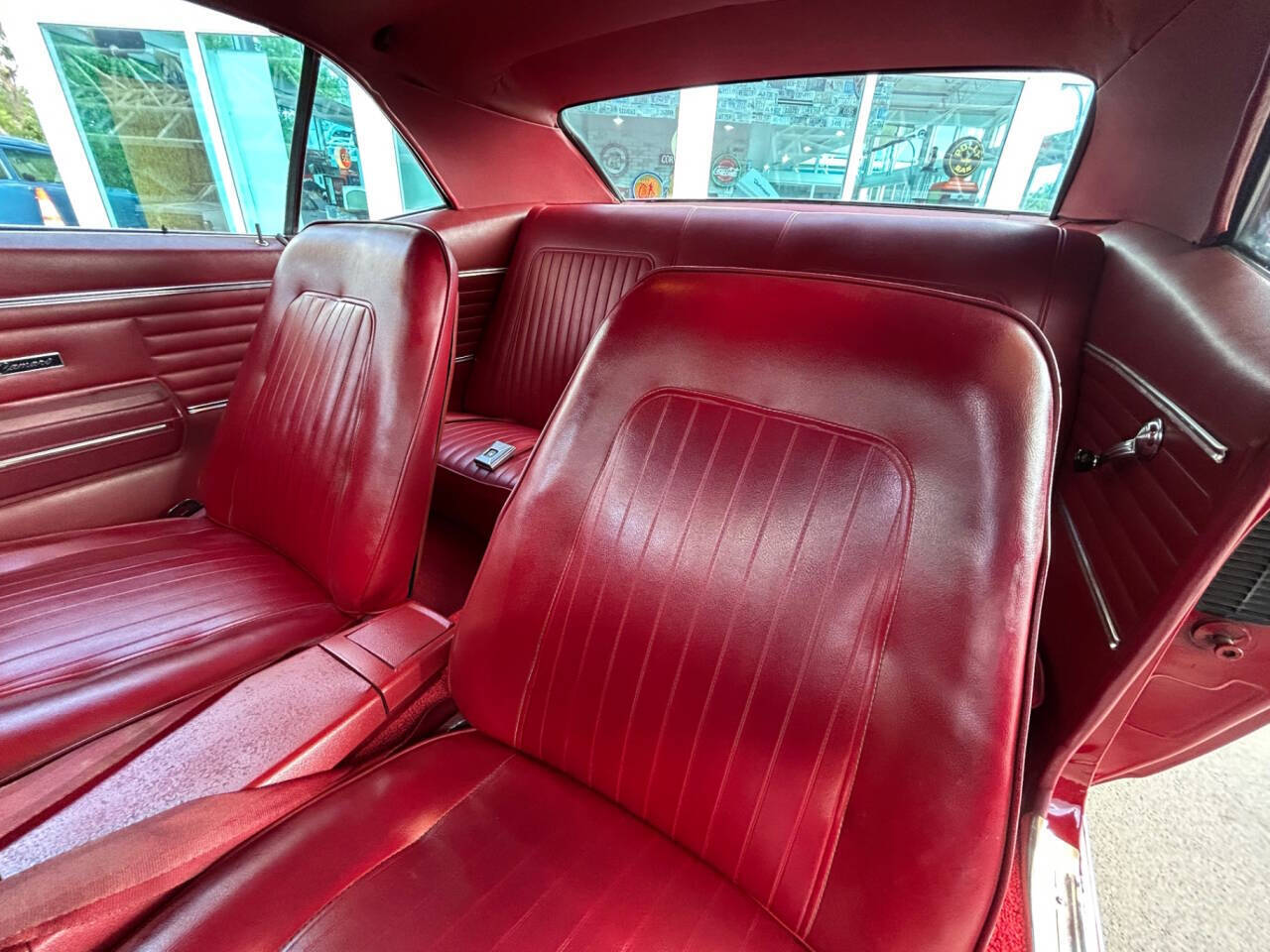 Chevrolet-Camaro-1968-Hatchback-25