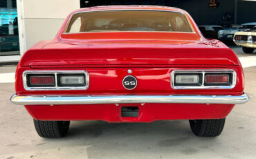 Chevrolet-Camaro-1968-Hatchback-5