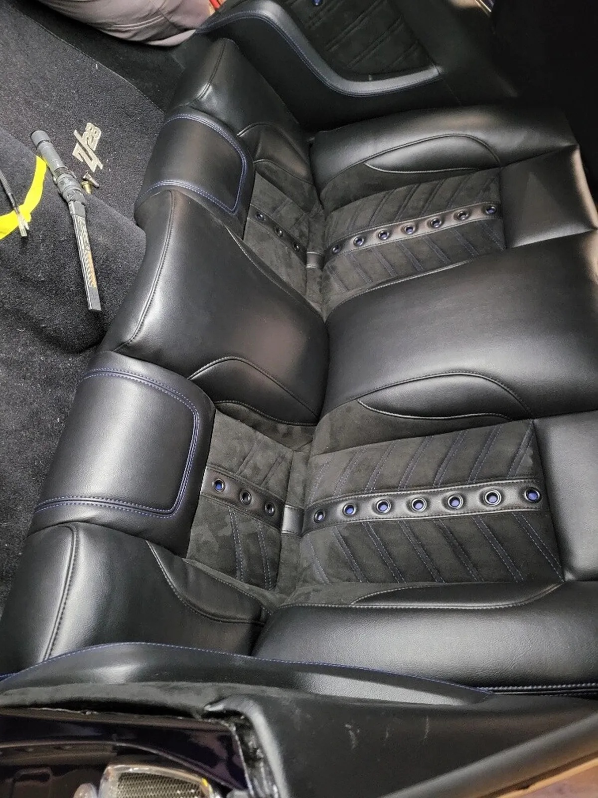 Chevrolet-Camaro-1968-Kandy-Blue-Black-W-1