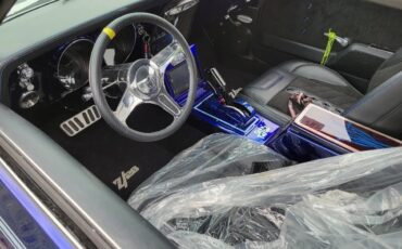 Chevrolet-Camaro-1968-Kandy-Blue-Black-W-4