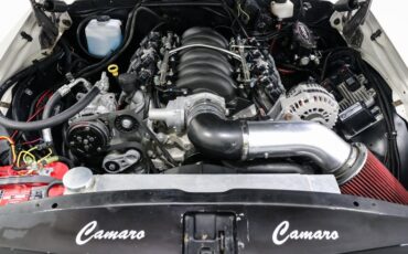 Chevrolet-Camaro-1968-White-Black-ampamp-White-Ho-1