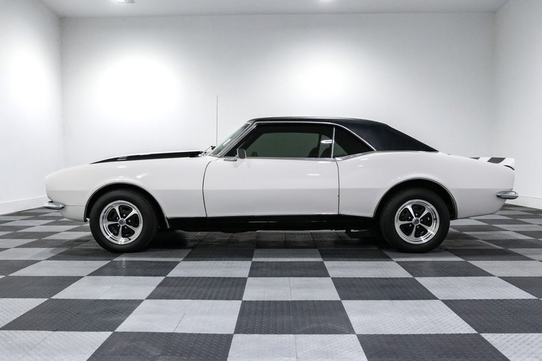 Chevrolet-Camaro-1968-White-Black-ampamp-White-Ho-10