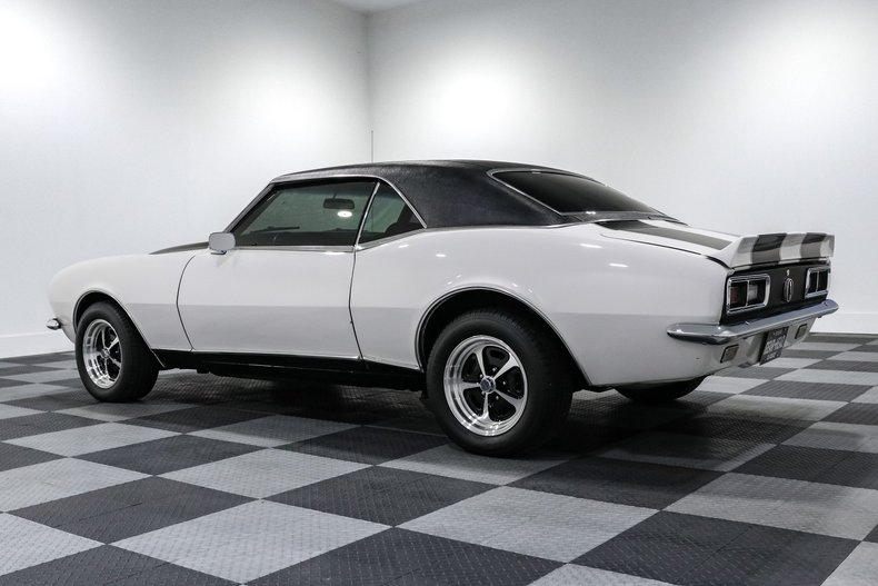 Chevrolet-Camaro-1968-White-Black-ampamp-White-Ho-11