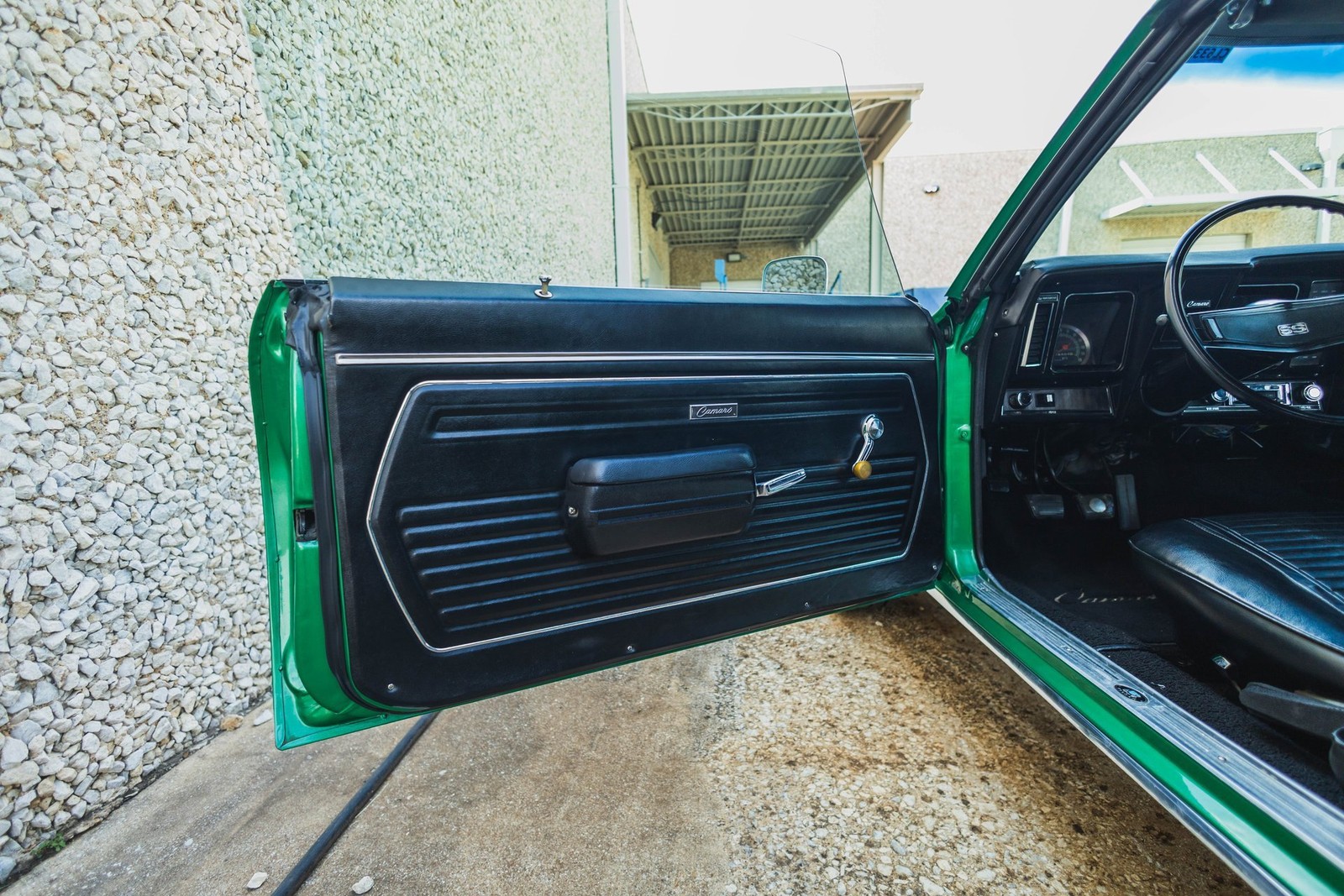 Chevrolet-Camaro-1969-2D-Coupe-28