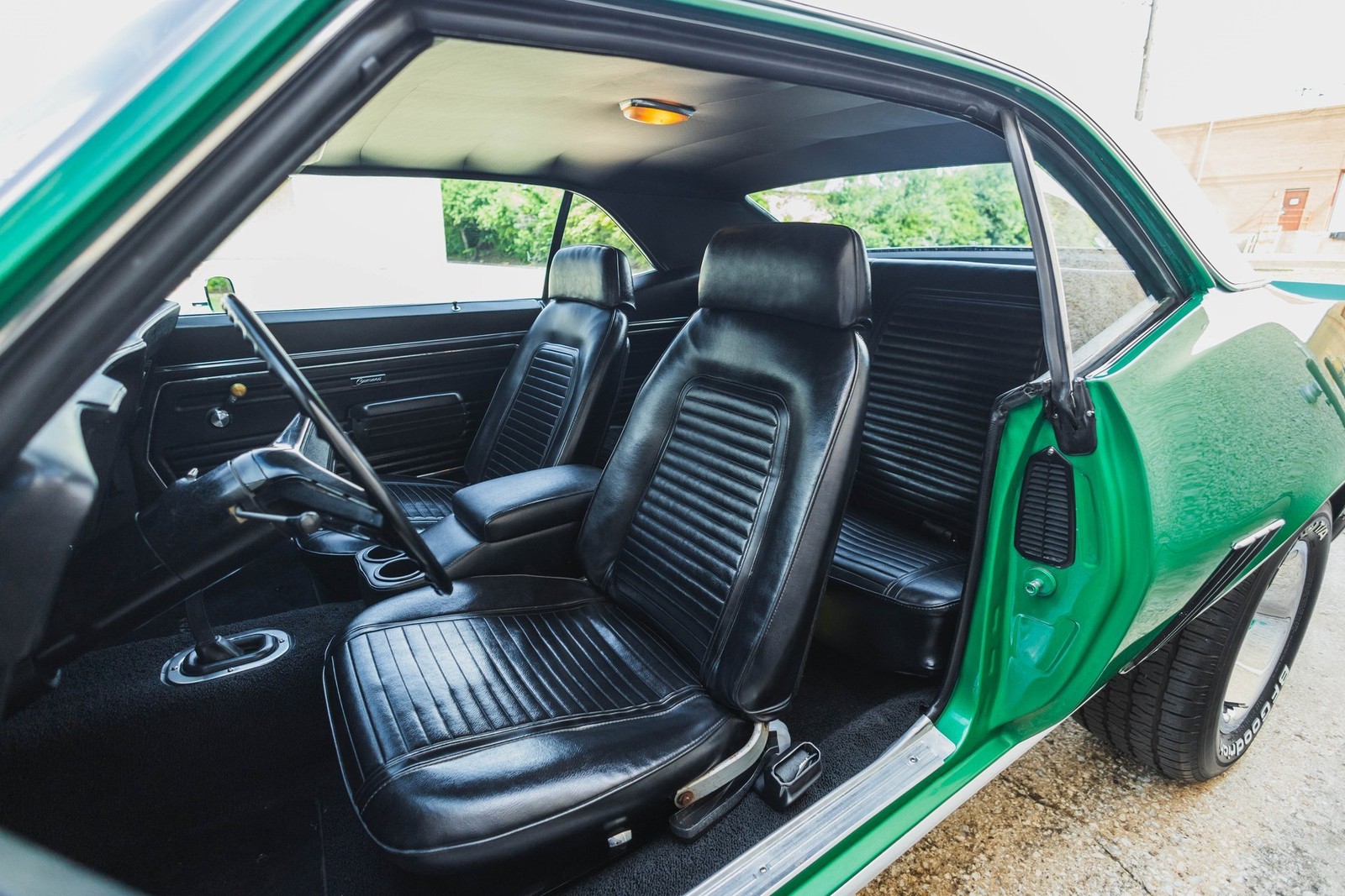 Chevrolet-Camaro-1969-2D-Coupe-38