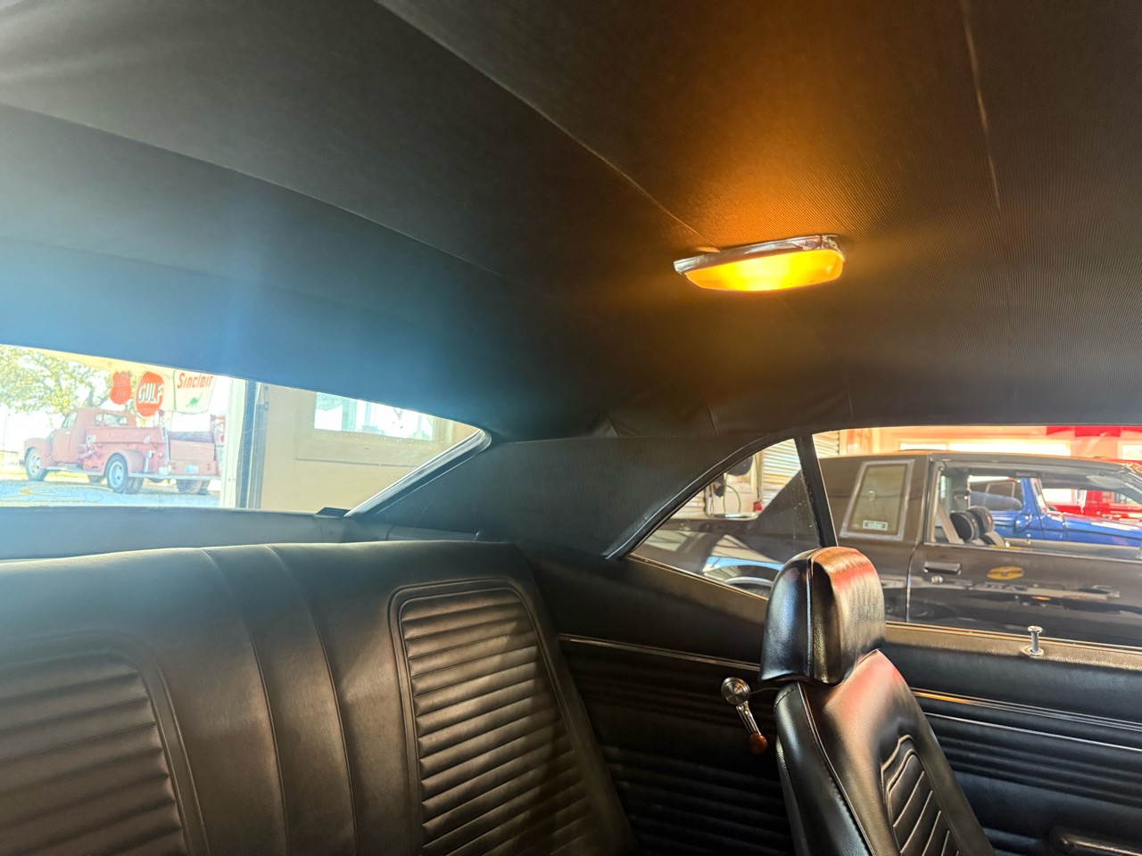 Chevrolet-Camaro-1969-American-Muscle-Car-25