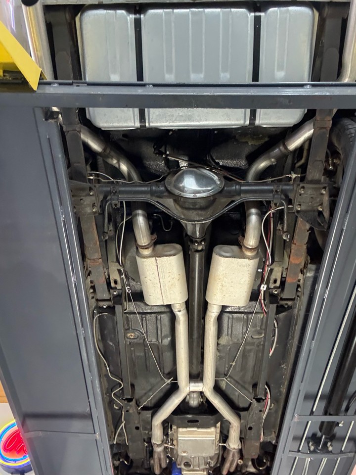 Chevrolet-Camaro-1969-American-Muscle-Car-31