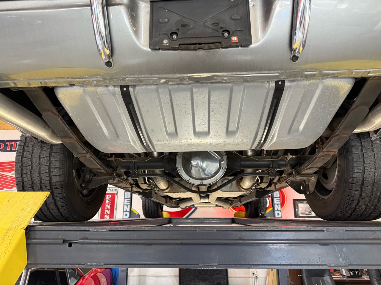 Chevrolet-Camaro-1969-American-Muscle-Car-33