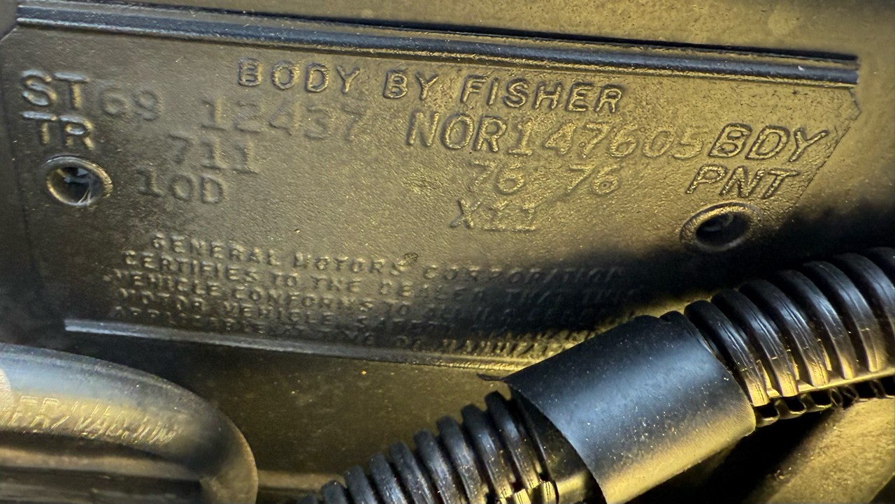 Chevrolet-Camaro-1969-American-Muscle-Car-34