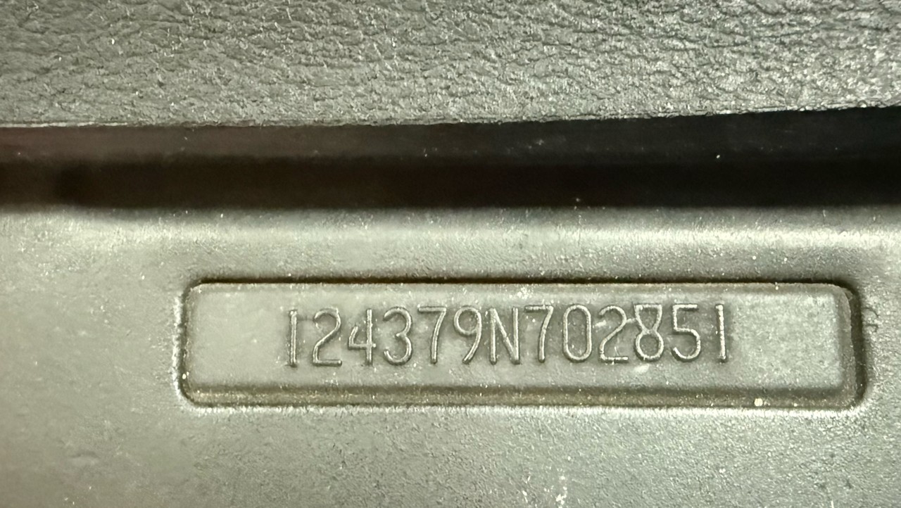 Chevrolet-Camaro-1969-American-Muscle-Car-35