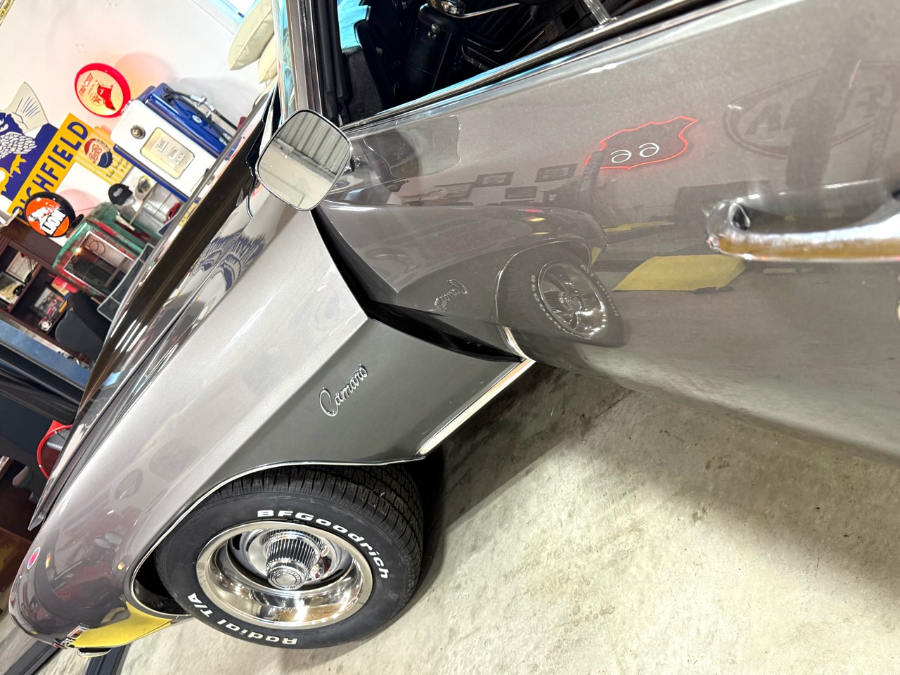 Chevrolet-Camaro-1969-American-Muscle-Car-36