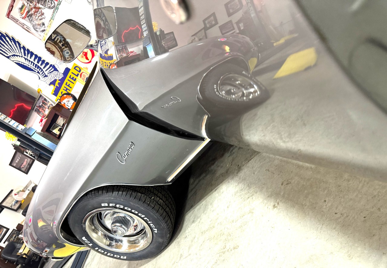 Chevrolet-Camaro-1969-American-Muscle-Car-38