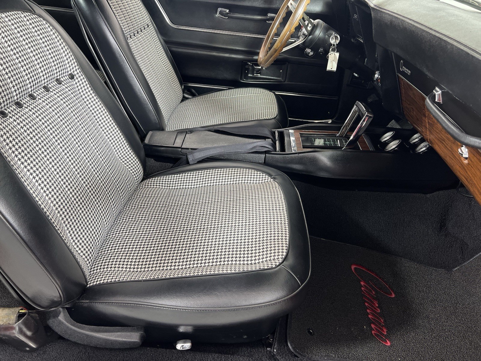 Chevrolet-Camaro-1969-Coupe-16