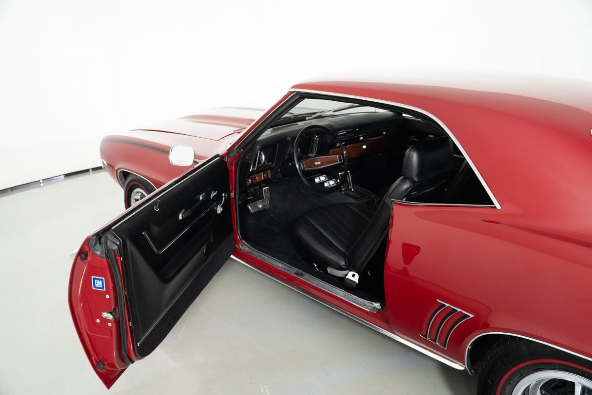 Chevrolet-Camaro-1969-Coupe-17