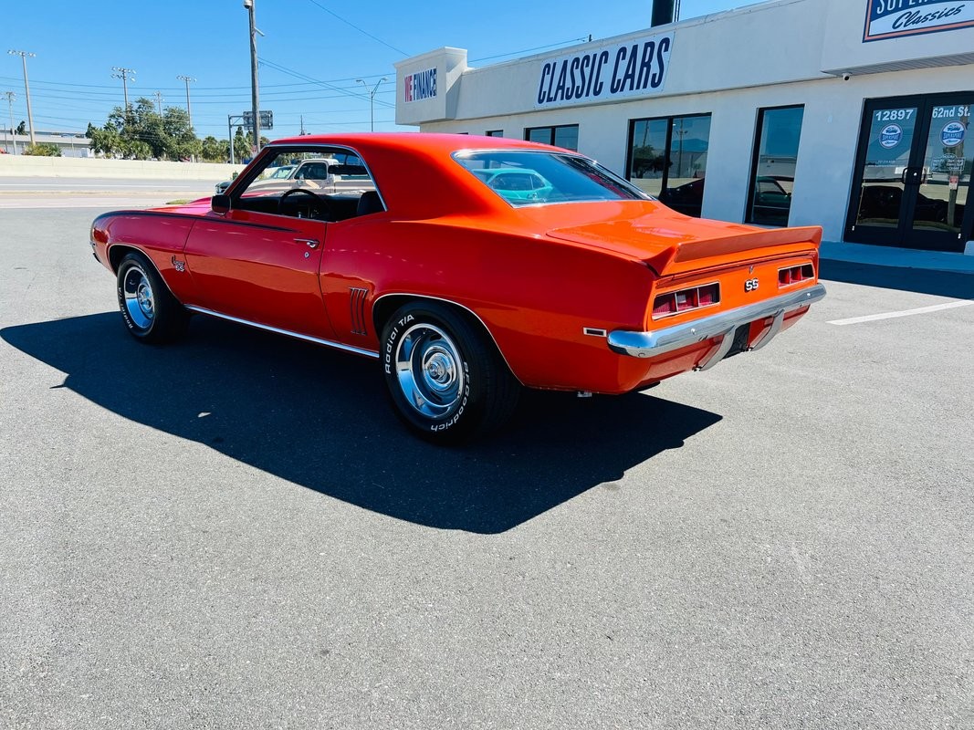 Chevrolet-Camaro-1969-Coupe-2