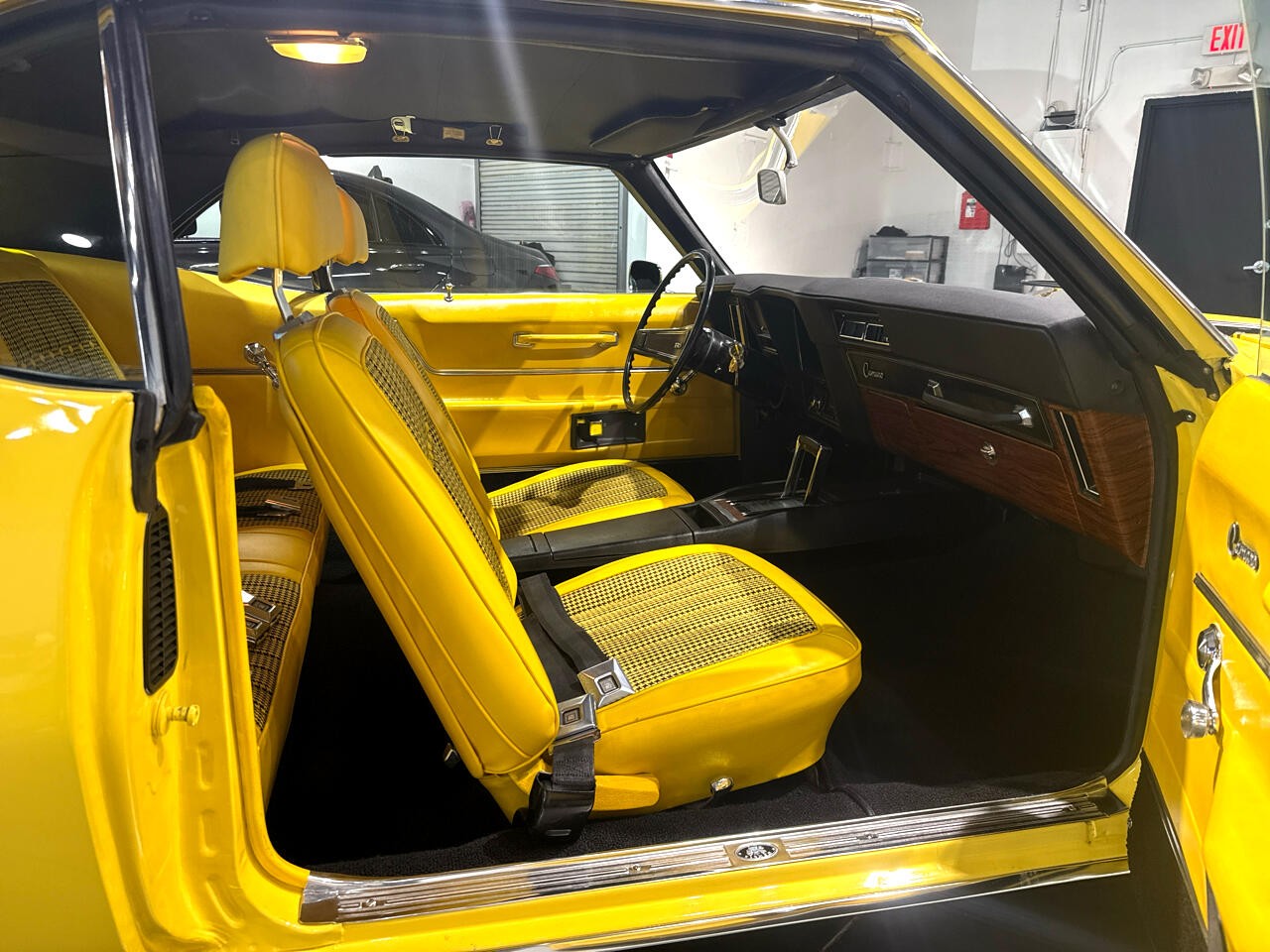 Chevrolet-Camaro-1969-Coupe-20