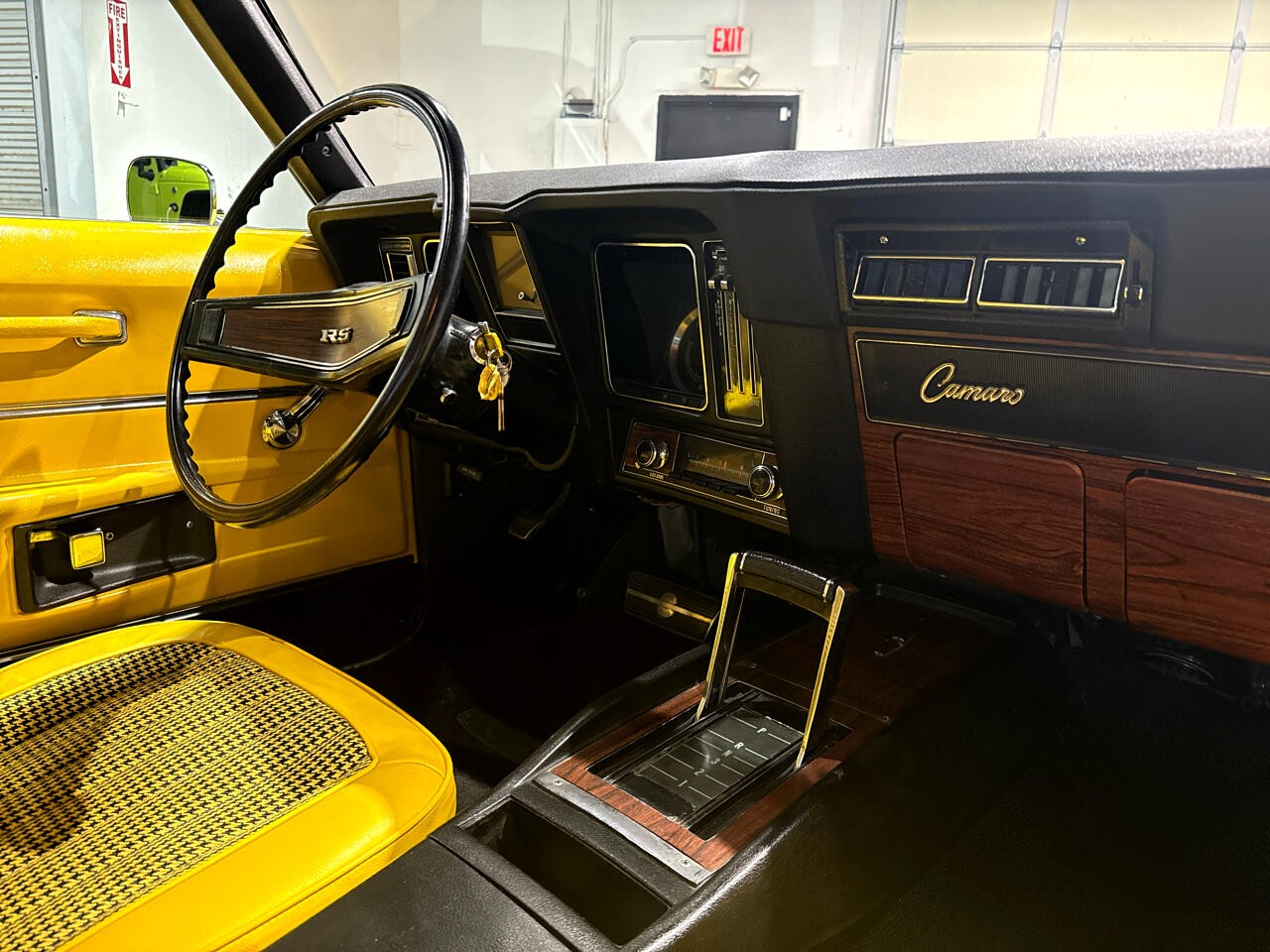 Chevrolet-Camaro-1969-Coupe-23