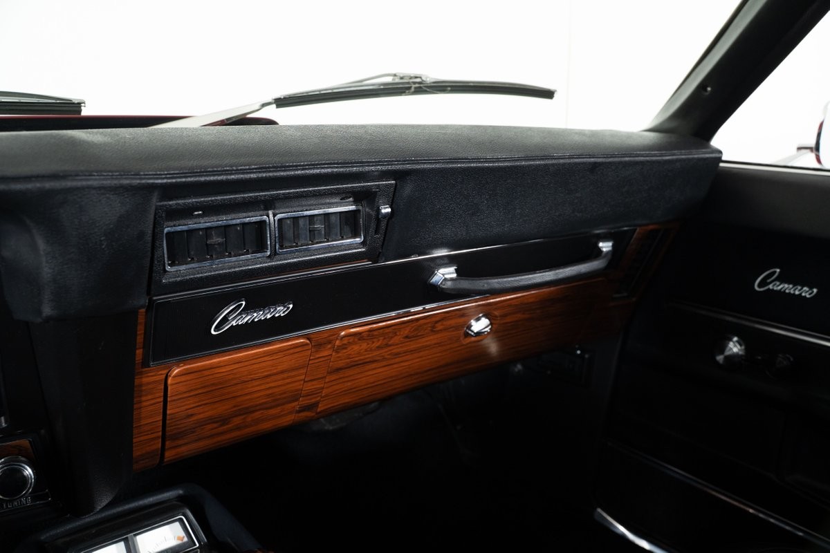 Chevrolet-Camaro-1969-Coupe-30