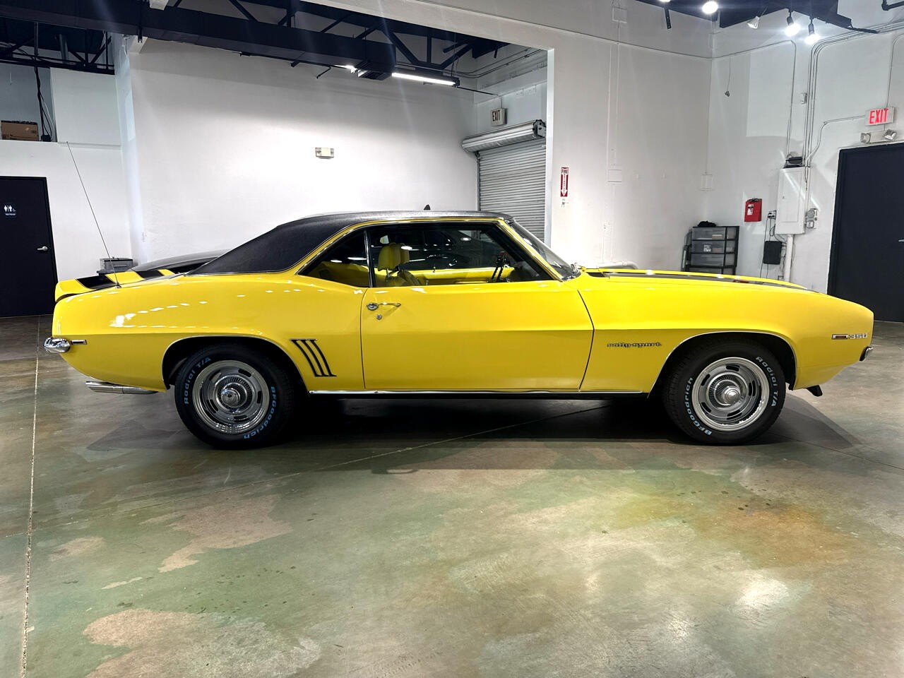 Chevrolet-Camaro-1969-Coupe-9