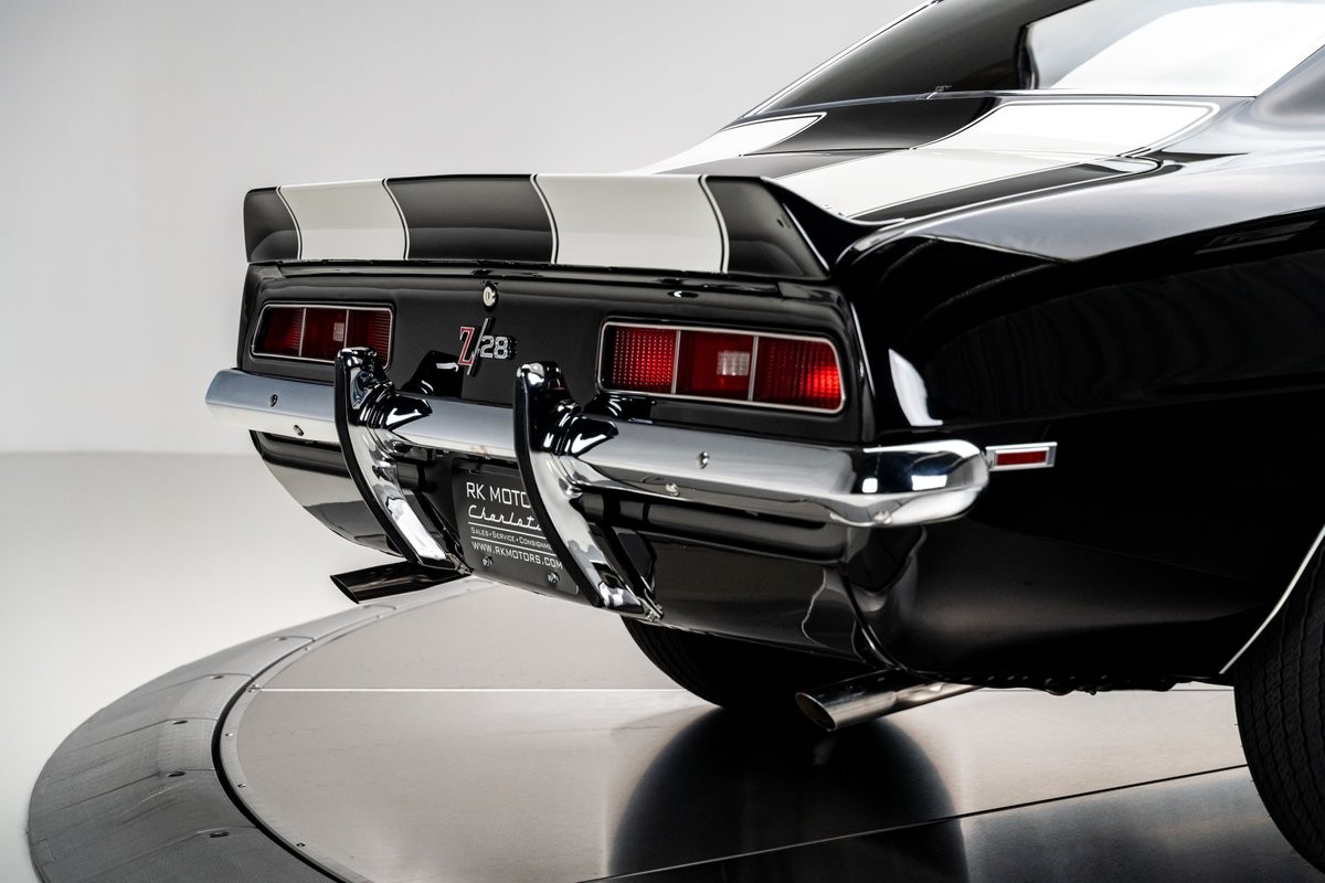 Chevrolet-Camaro-1969-Hardtop-19