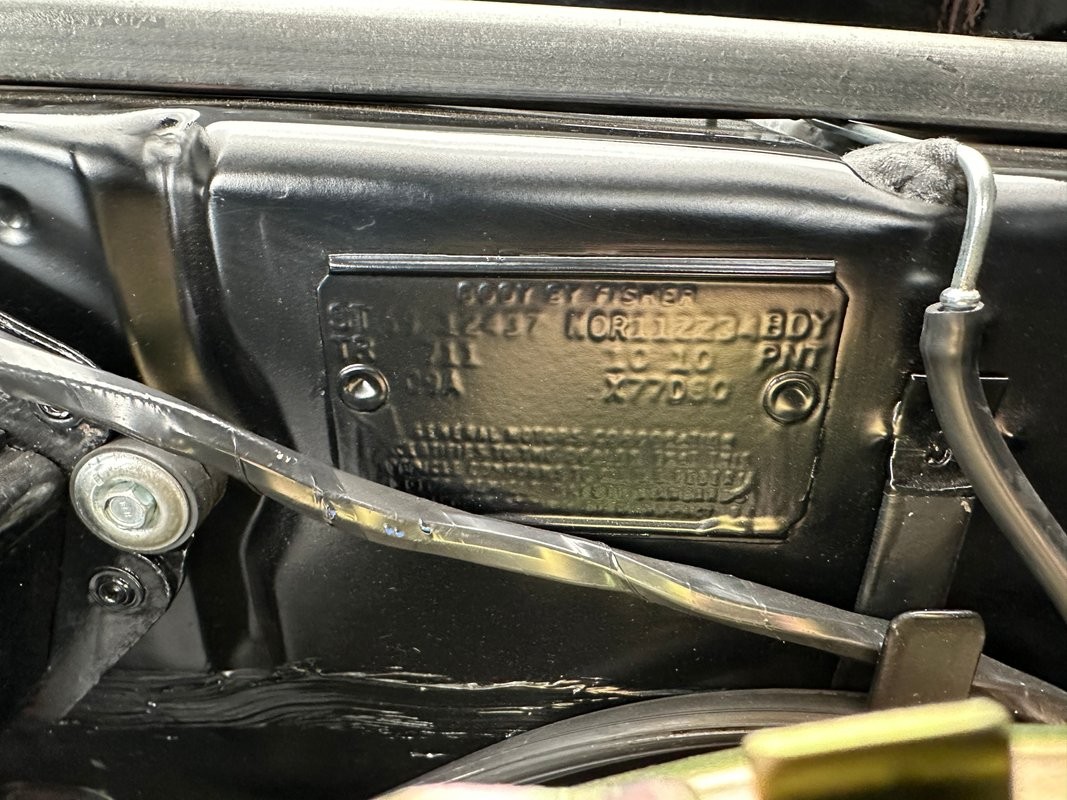 Chevrolet-Camaro-1969-Hardtop-32