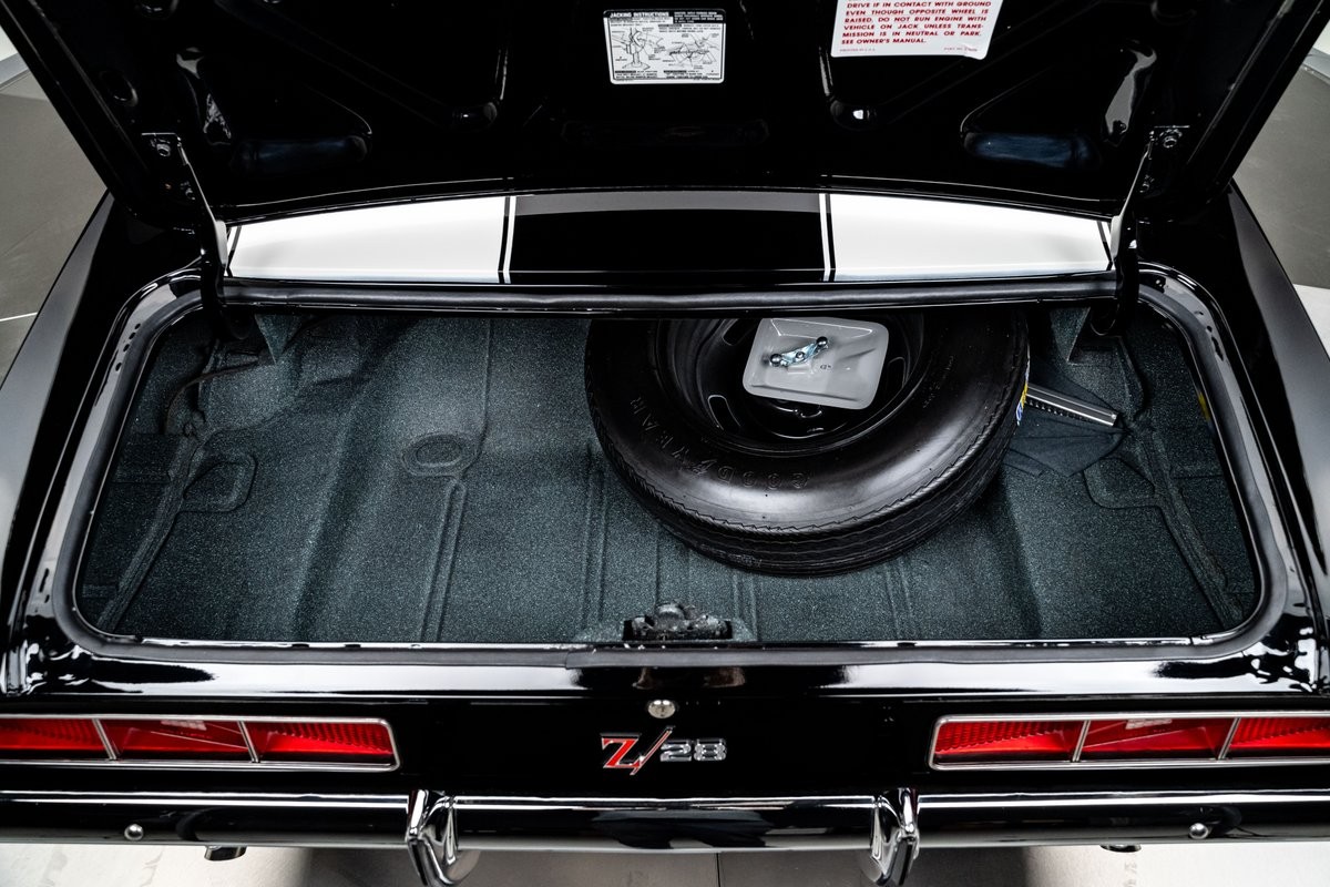 Chevrolet-Camaro-1969-Hardtop-34
