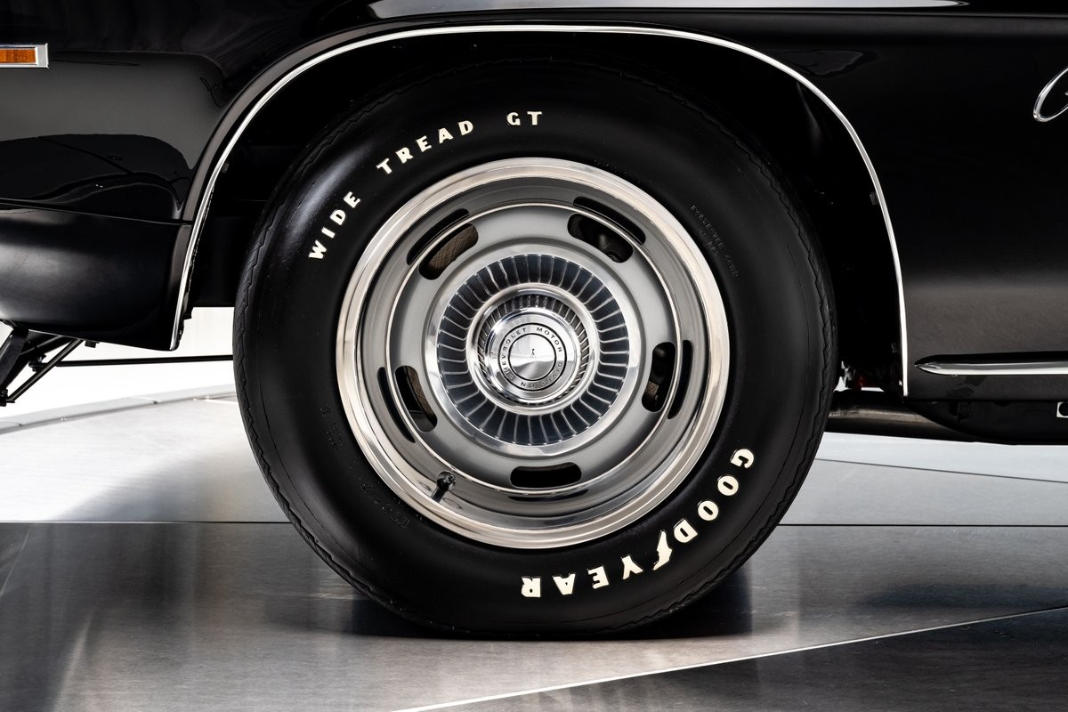 Chevrolet-Camaro-1969-Hardtop-37