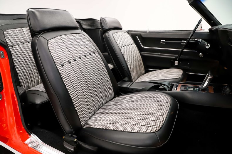 Chevrolet-Camaro-1969-Hugger-Orange-Black-Houndstooth-10