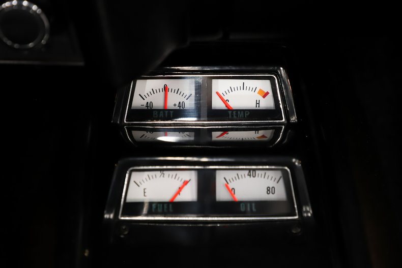 Chevrolet-Camaro-1969-Hugger-Orange-Black-Houndstooth-33