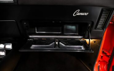 Chevrolet-Camaro-1969-Hugger-Orange-Black-Houndstooth-48