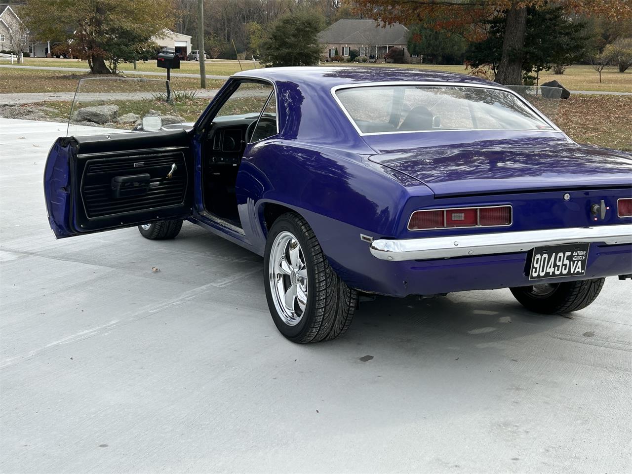 Chevrolet-Camaro-1969-Purple-Black-35